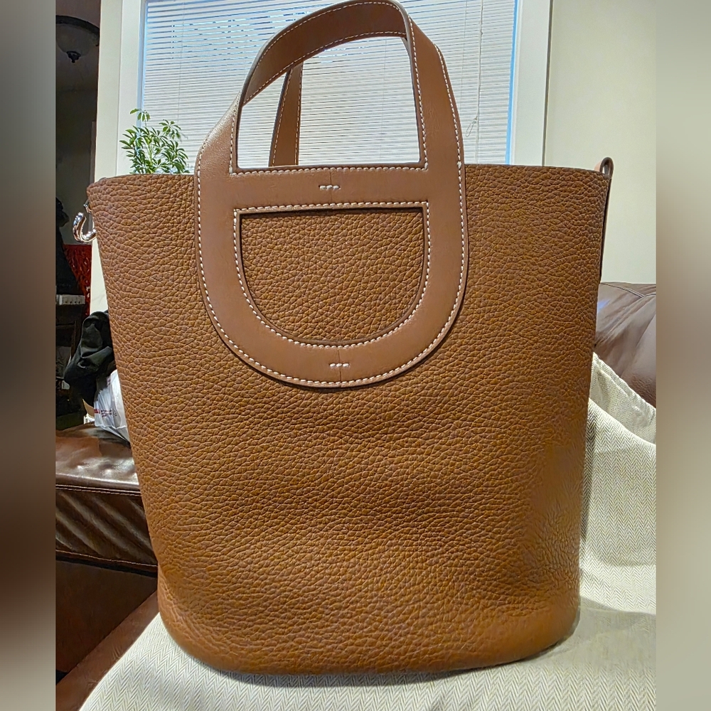 In The Loop 23 Brown Leather Tote Bag